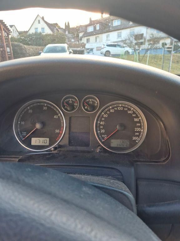 Gebraucht VW Passat Trendline 131 PS (96 kW) 2004 Silber Limousine