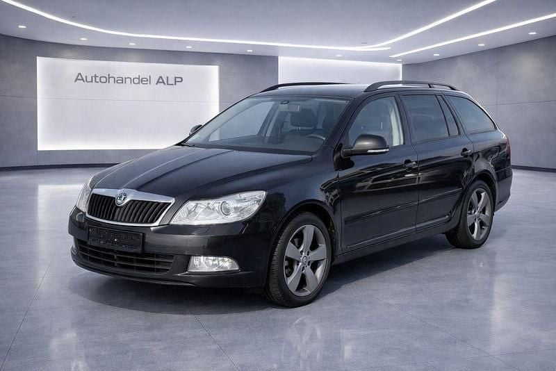 Gebraucht Skoda Octavia Sport 122 PS (89 kW) 2012 Schwarz Limousine