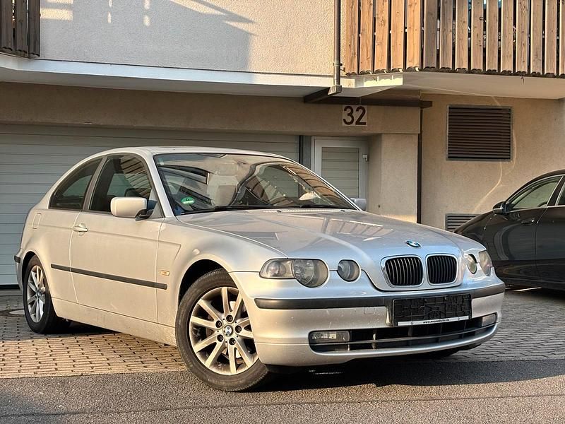 Silber Gebraucht 2002 BMW 318 Compact Kleinwagen | 1.100 € (Superpreis) - Bild 1/4