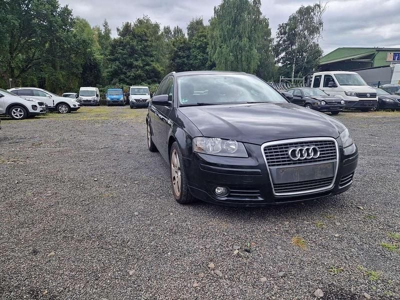 Schwarz Gebraucht 2007 Audi A3 Ambition Kleinwagen | 2.590 € (Guter Preis) - Bild 1/4