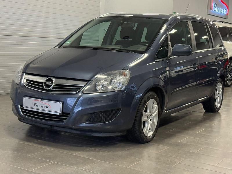 Blau Gebraucht 2010 Opel Zafira Edition Van / Kleinbus | 6.890 € (Teuer) - Bild 1/4