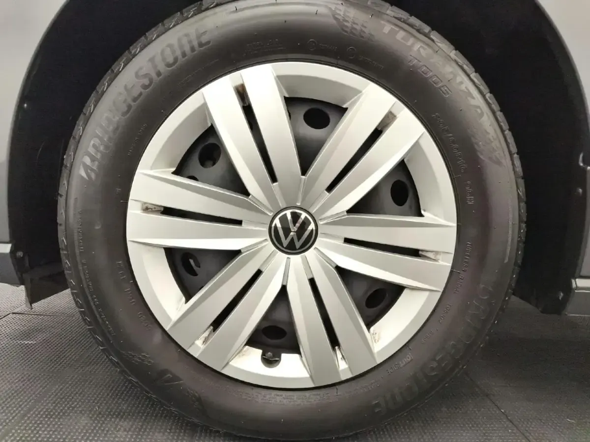 Gebraucht VW Caddy Basis 102 PS (75 kW) 2021 Grau Van / Kleinbus
