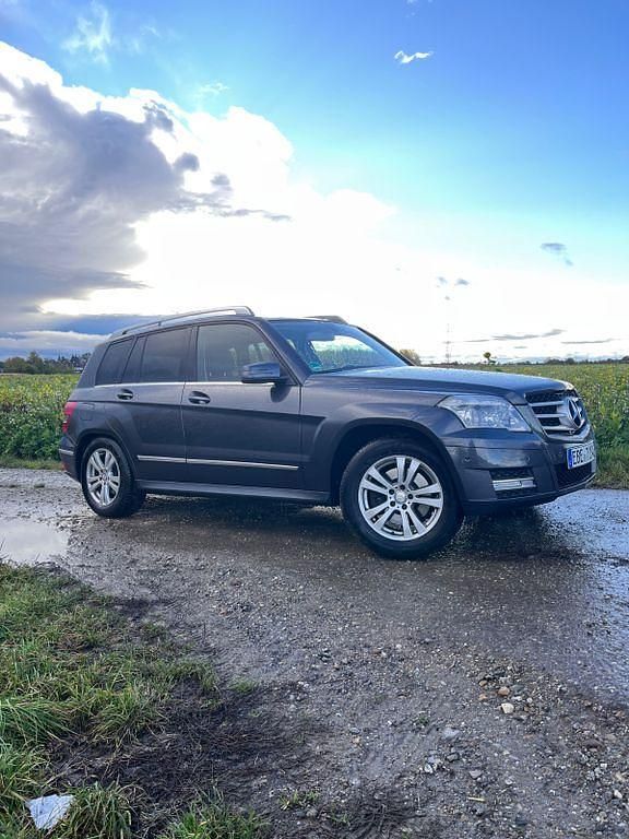 Grau Gebraucht 2010 Mercedes GLK350 SUV | 12.099 € (Fairer Preis) - Bild 1/4