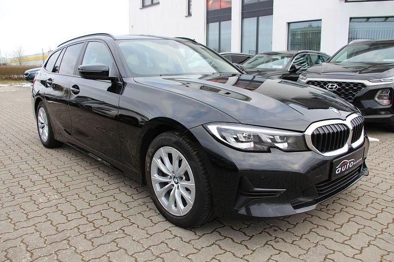 Gebraucht BMW 318 Advantage 156 PS (114 kW) 2021 Schwarz Kombi
