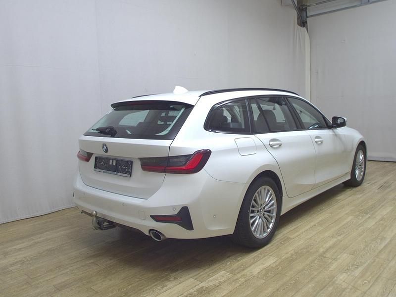 Gebraucht BMW 320 Sport Line 190 PS (139 kW) 2022 Weiss Kombi