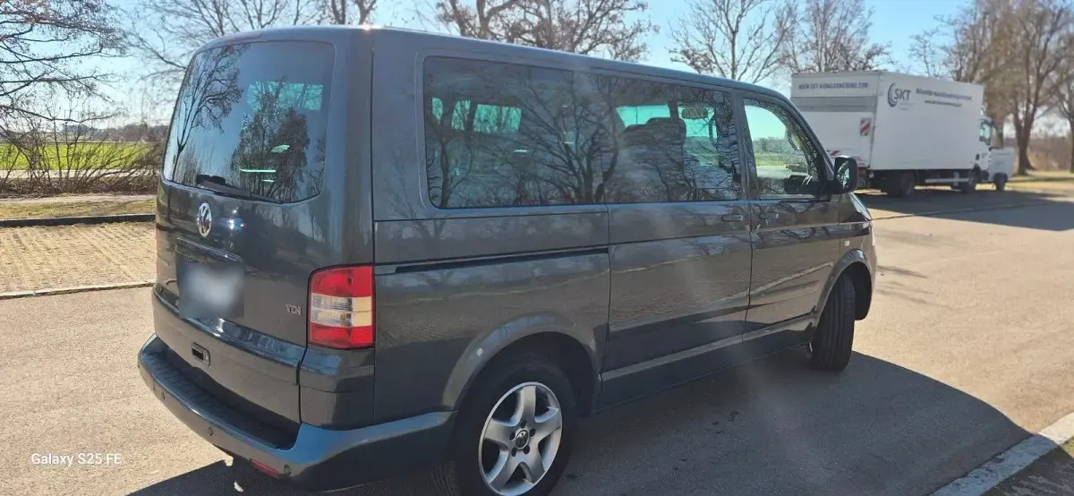 Używany VW T5 Highline 174 KM (127 kW) 2007 Szary Van