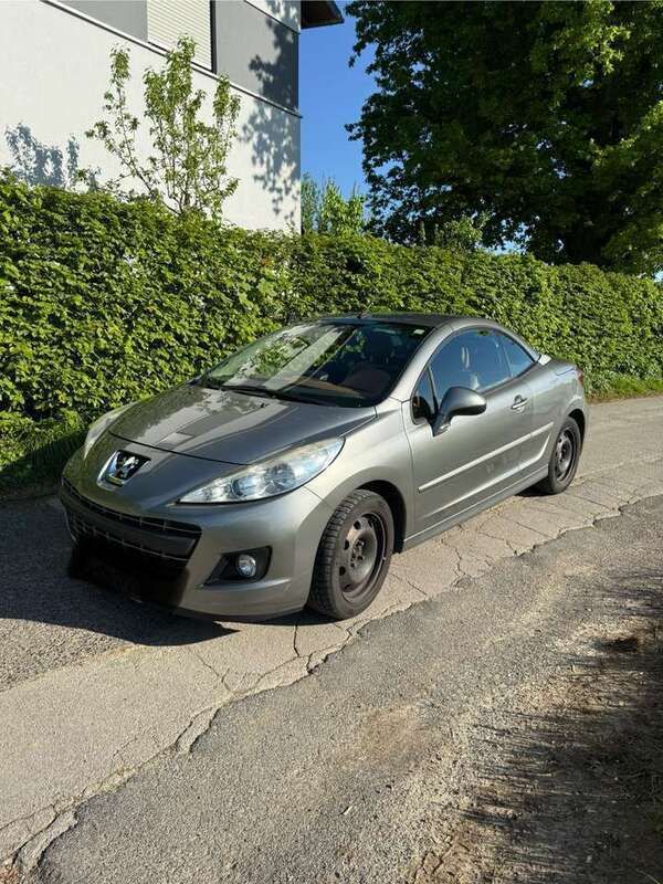 Grau Gebraucht 2011 Peugeot 207 Cabrio | 3.500 € (Guter Preis) - Bild 1/4