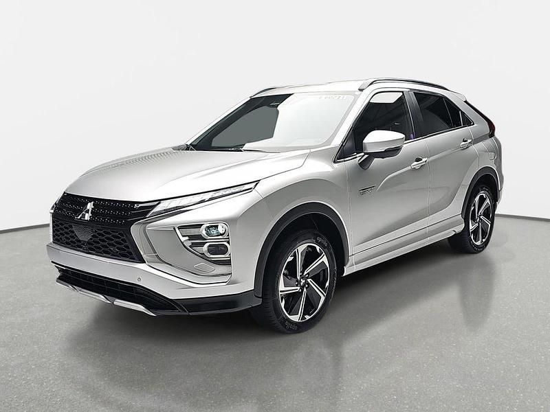 Gebraucht Mitsubishi Eclipse Cross Select 188 PS (138 kW) 2025 Silber SUV