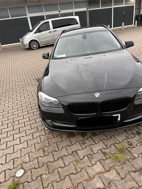 Gebraucht 2012 BMW 520 Limousine | 8.000 € (Guter Preis) - Bild 1/4