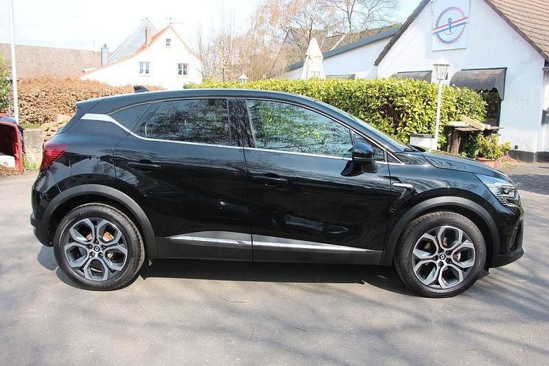 Gebraucht Renault Captur 140 PS (102 kW) 2022 Schwarz SUV
