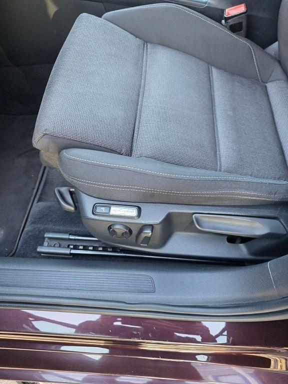 Gebraucht VW Passat Comfortline 190 PS (139 kW) 2015 Rot Kombi