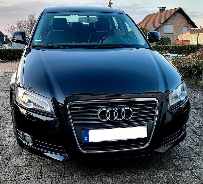 Gebraucht Audi A3 Attraction 102 PS (75 kW) 2009 Schwarz Kleinwagen