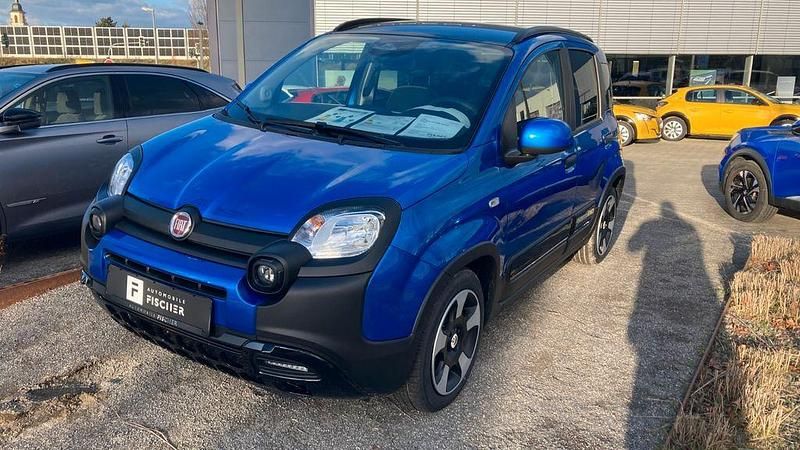Blau Neu 2025 Fiat Panda Cross Cross Kleinwagen | 19.990 € (Etwas zu teuer) - Bild 1/4