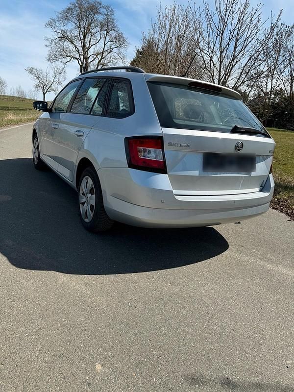 Gebraucht Skoda Fabia 90 PS (66 kW) 2017 Silber Kombi