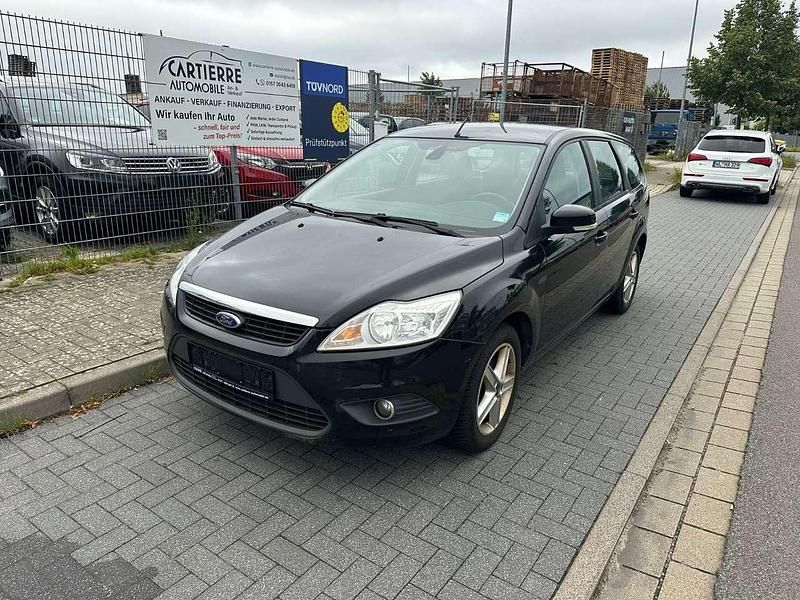 Schwarz Gebraucht 2010 Ford Focus Style Kombi | 1.599 € (Guter Preis) - Bild 1/4