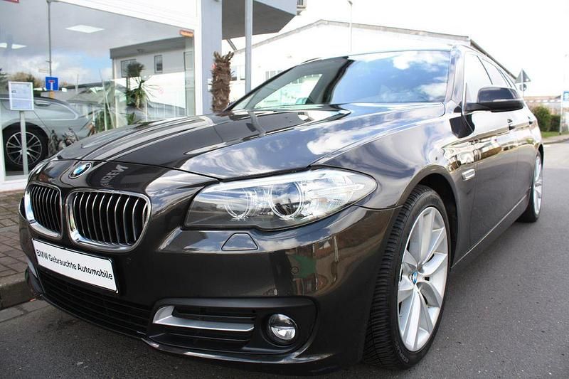 Gebraucht BMW 520 Performance 190 PS (139 kW) 2015 Grau Kombi
