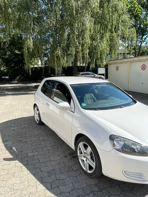 Gebraucht VW Golf VI Comfortline 80 PS (58 kW) 2009 Limousine