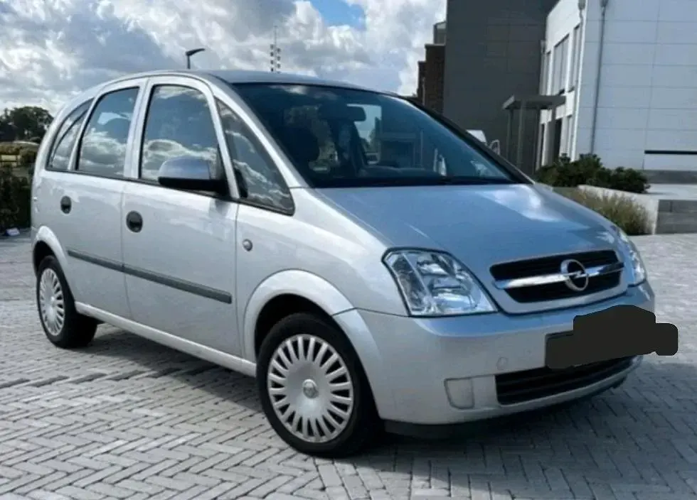 Używany Opel Meriva 101 KM (74 kW) 2004 Srebrny Minivan