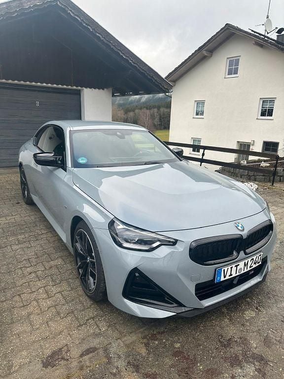 Grau Neu 2024 BMW M240 M Sport Coupé | 58.999 € (Superpreis) - Bild 1/4