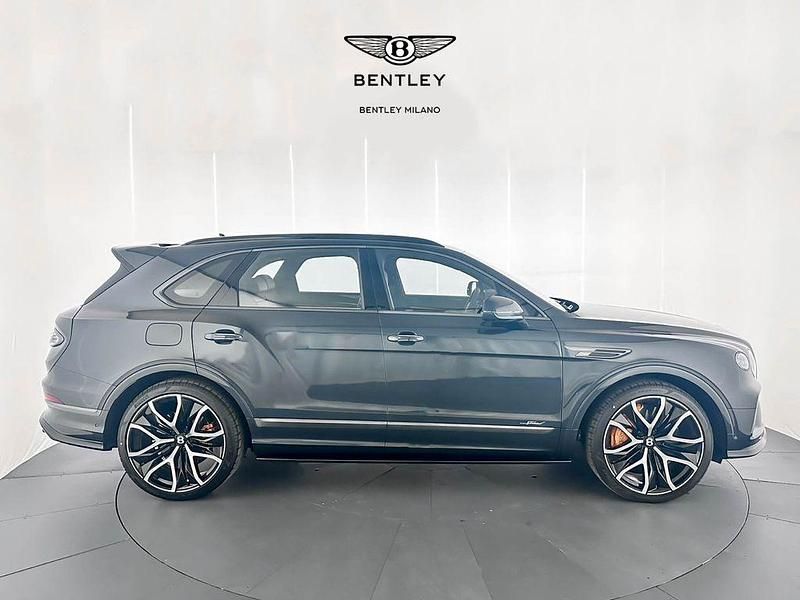 Neu Bentley Bentayga 551 PS (405 kW) 2026 Grau SUV
