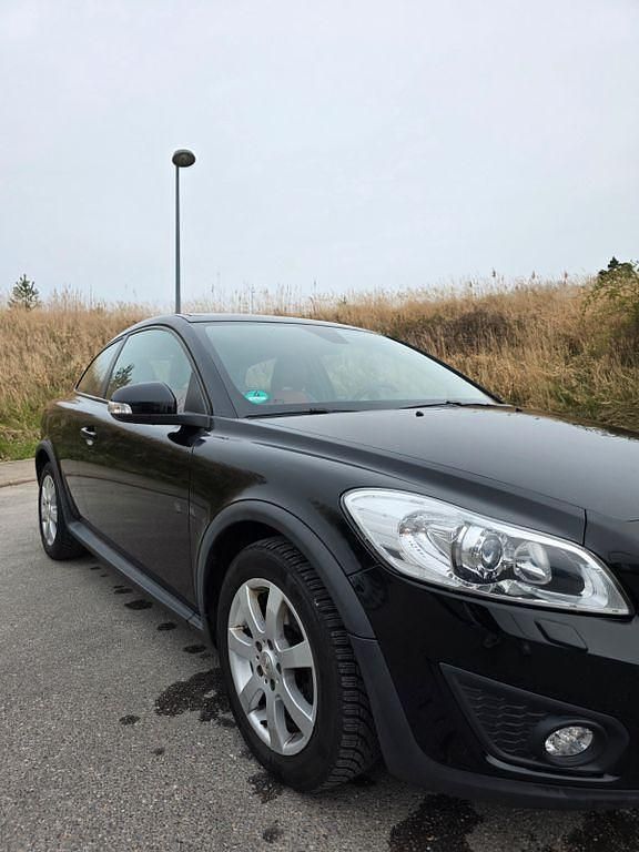 Second-hand Volvo C30 145 CP (106 kW) 2012 Negru Hatchback