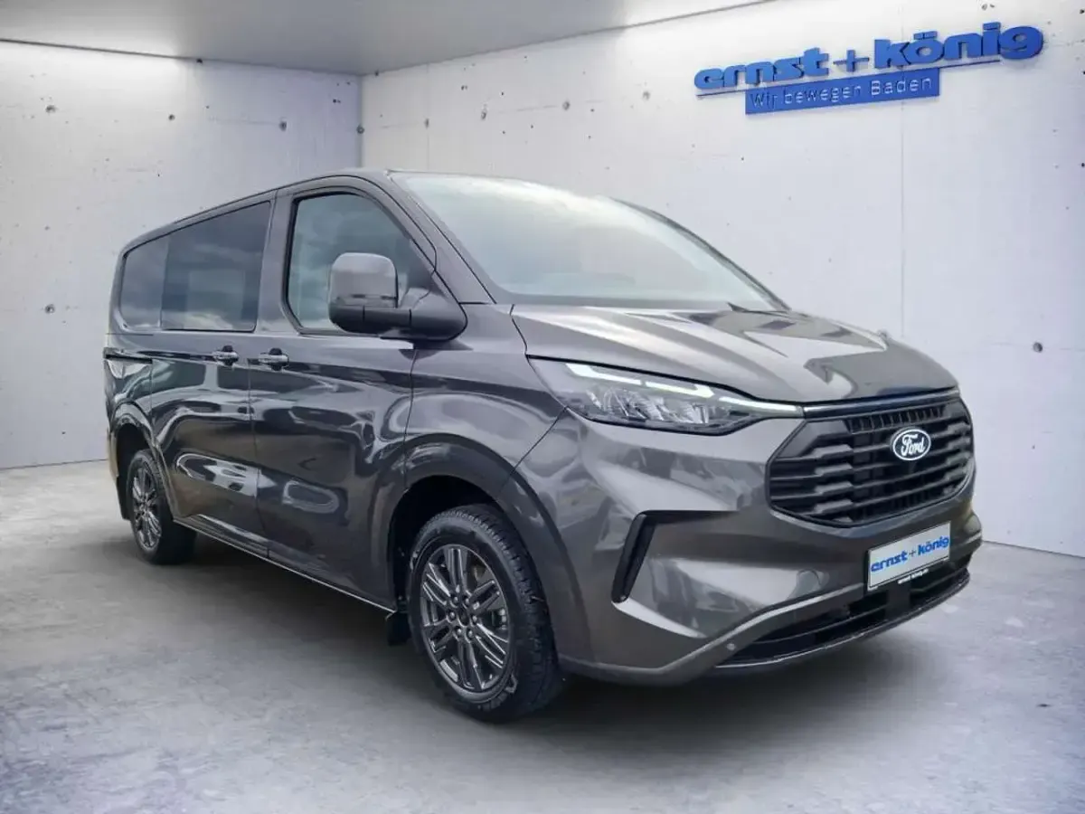 Gebraucht Ford Transit Custom Limited 150 PS (110 kW) 2024 Magneticgrau metallic Pickup