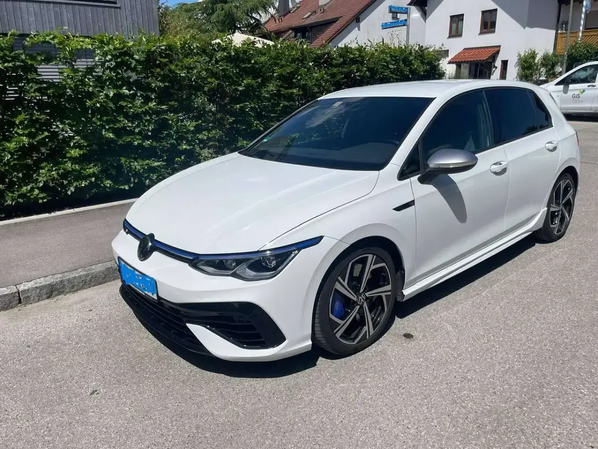 Gebraucht VW Golf VIII R 320 PS (235 kW) 2022 Weiß Limousine