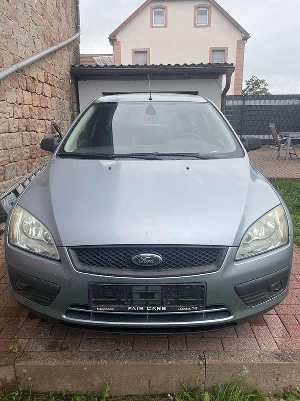 Gebraucht 2005 Ford Focus Kombi | 800 € (Guter Preis) - Bild 1/4