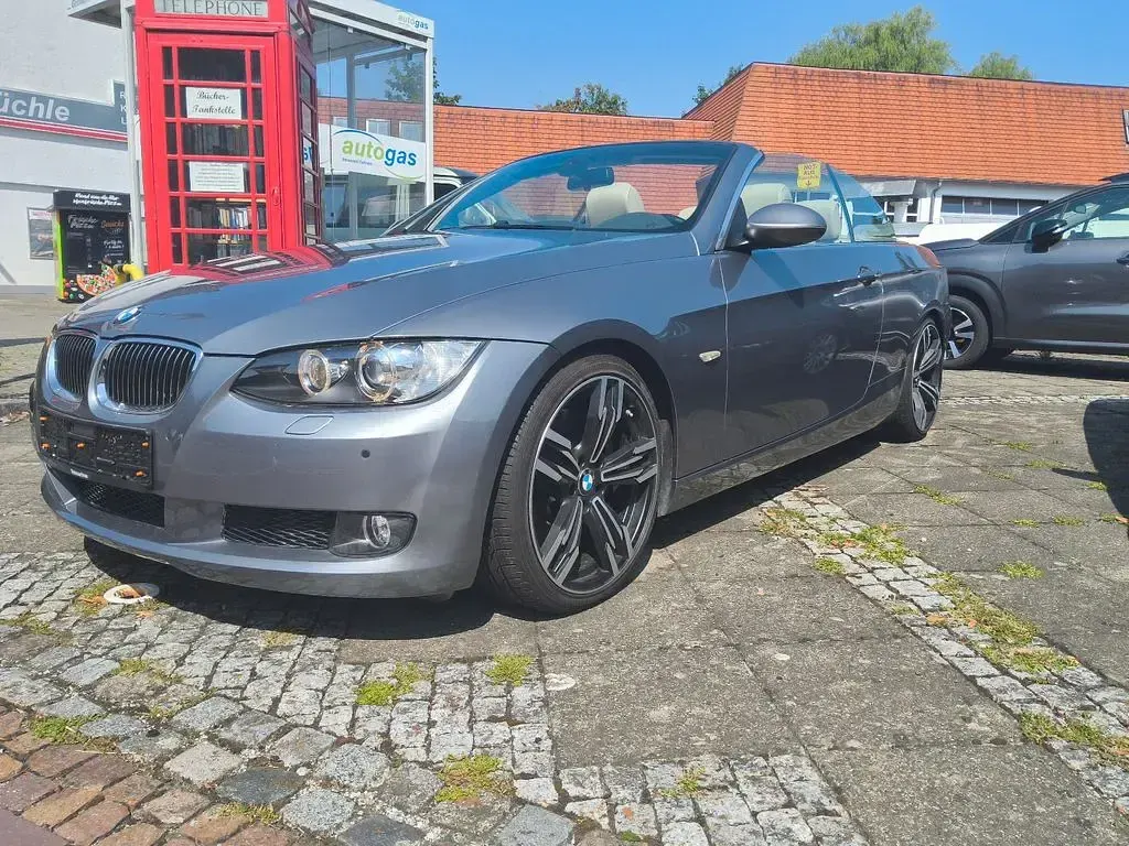 Gebraucht BMW 330 Cabriolet Performance 231 PS (169 kW) 2007 Grau Cabrio