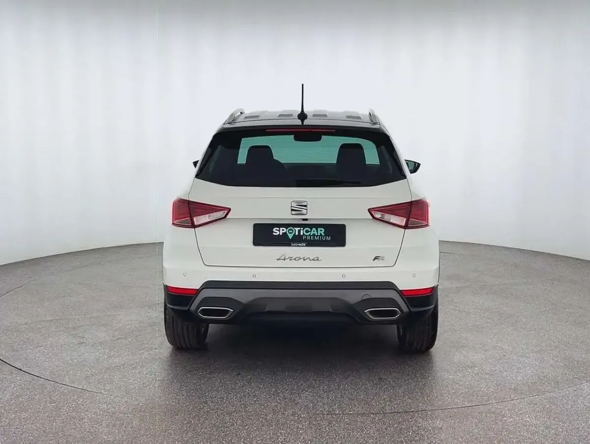 Gebraucht Seat Arona FR 110 PS (80 kW) 2023 Weiß SUV