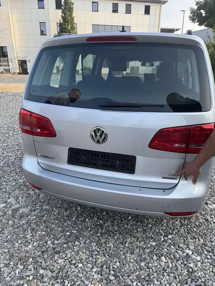 Gebraucht VW Touran Trendline 150 PS (110 kW) 2013 Van / Kleinbus