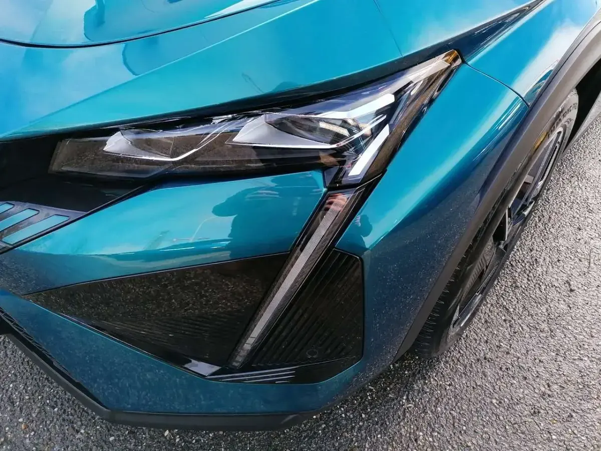 Gebraucht Peugeot 408 GT 131 PS (96 kW) 2023 Blau SUV