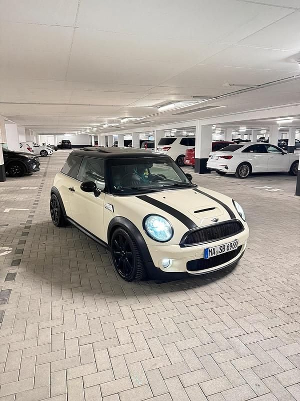Weiß Gebraucht 2007 Mini Cooper S Kleinwagen | 6.500 € (Fairer Preis) - Bild 1/4