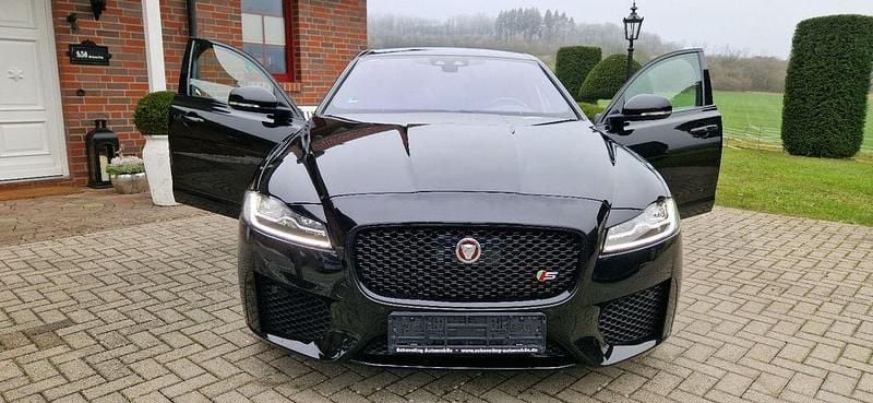 Gebraucht Jaguar XF S 381 PS (280 kW) 2017 Schwarz Limousine
