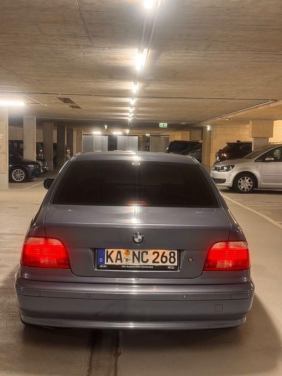 Gebraucht BMW 520 170 PS (125 kW) 2002 Blau Limousine