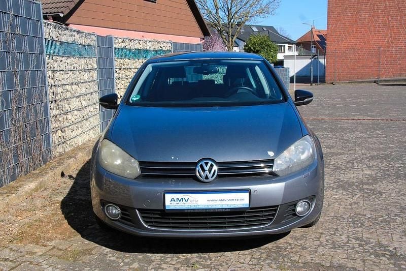 Gebraucht VW Golf VI Style 122 PS (89 kW) 2011 Grau Kleinwagen