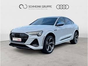Gebraucht Audi e-tron Ambiente 369 kW (503 PS) 2022 Weiß (gletscherweiß metallic) SUV