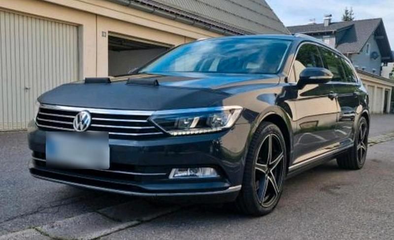 Gebraucht VW Passat Highline 150 PS (110 kW) 2016 Grau Kombi