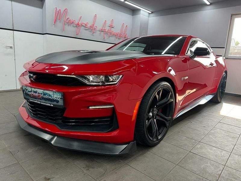 Pull me over red (metallic) Gebraucht 2020 Chevrolet Camaro Coupé | 31.990 € (Superpreis) - Bild 1/4