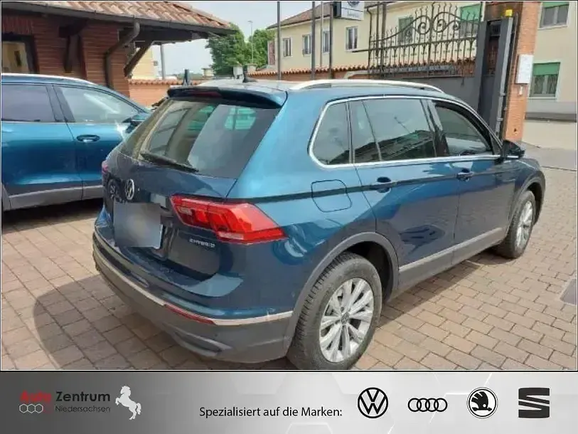 Gebraucht VW Tiguan Life 245 PS (180 kW) 2022 Blau SUV