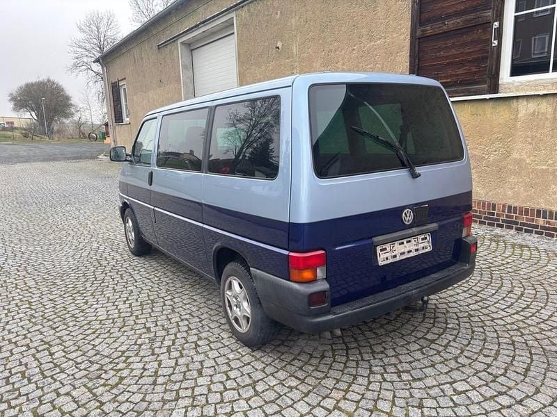 Gebraucht VW T4 102 PS (75 kW) 2002 Blau Van