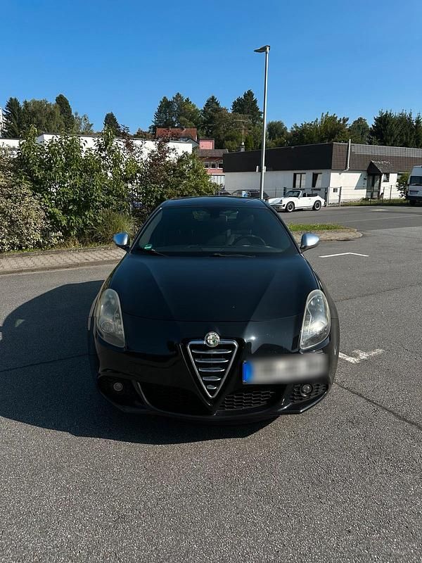 Schwarz Gebraucht 2012 Alfa Romeo Giulietta Kleinwagen | 3.999 € (Superpreis) - Bild 1/4