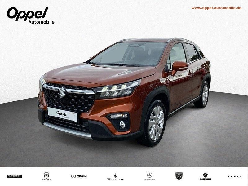 Canyon brown pearl metallic Gebraucht 2024 Suzuki SX4 S-Cross Comfort SUV | 23.666 € (Fairer Preis) - Bild 1/3