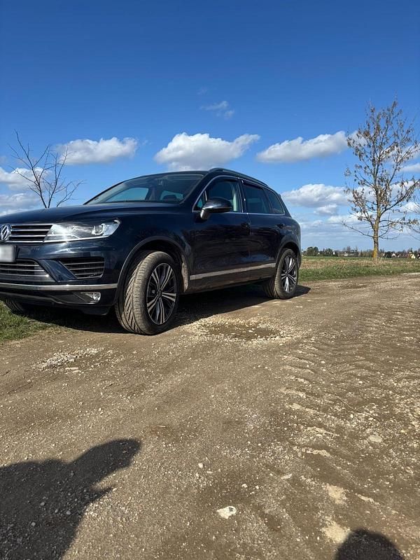 Gebraucht VW Touareg 262 PS (192 kW) 2015 Blau SUV