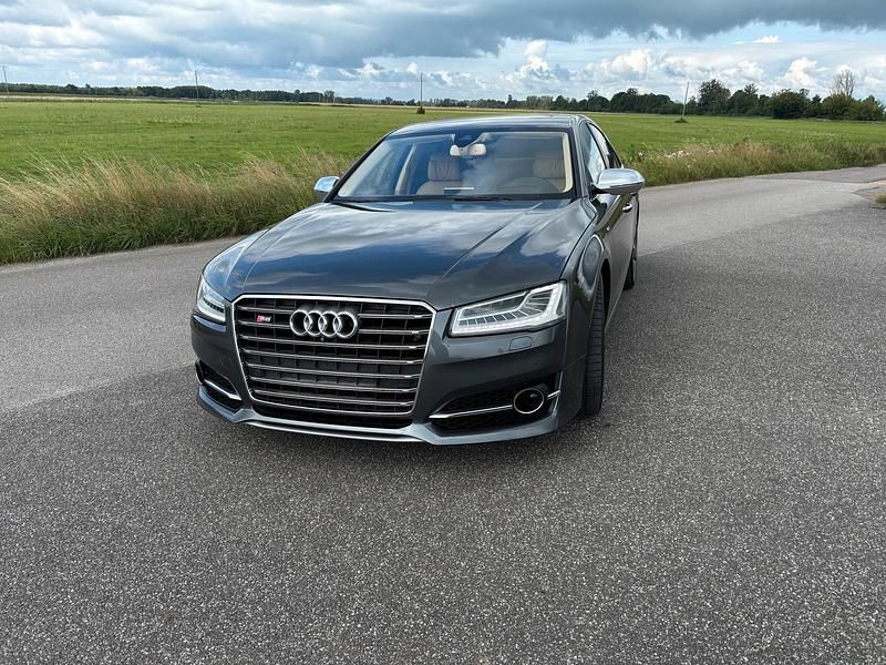 Usata Audi S8 520 CV (382 kW) 2014 Argento Berlina
