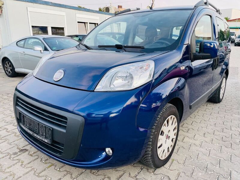 Blau Gebraucht 2009 Fiat Qubo Dynamic Van / Kleinbus | 3.290 € (Fairer Preis) - Bild 1/4