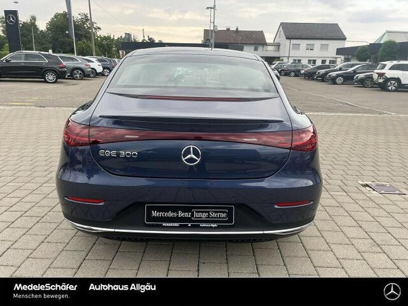 Gebraucht Mercedes 300 244 kW (333 PS) 2024 Blau Limousine