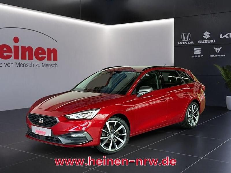 Rot Gebraucht 2021 Seat Leon FR Limousine | 22.499 € (Fairer Preis) - Bild 1/4