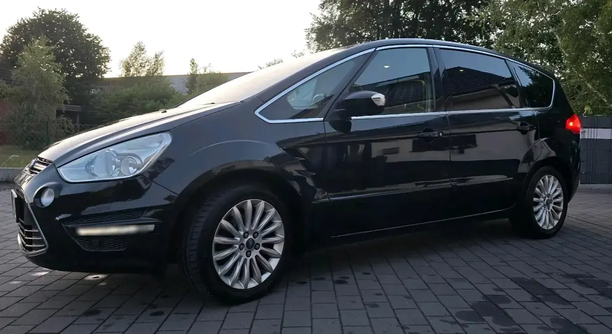 Gebraucht Ford S-MAX Titanium 200 PS (147 kW) 2012 Schwarz Van / Kleinbus