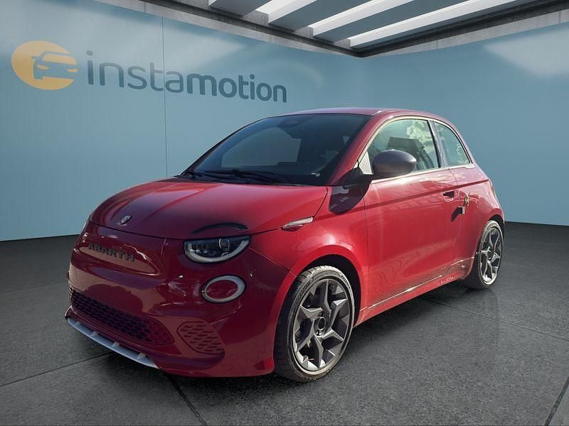 Rot Neu 2025 Abarth 500e Kleinwagen | 35.049 € - Bild 1/4